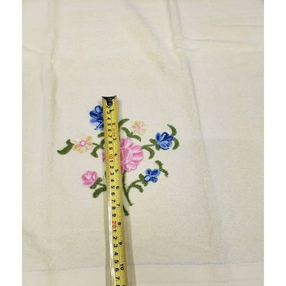 5 pc Vintage Towel Set, The Bathworks, Yellow with Embroidered Flowers